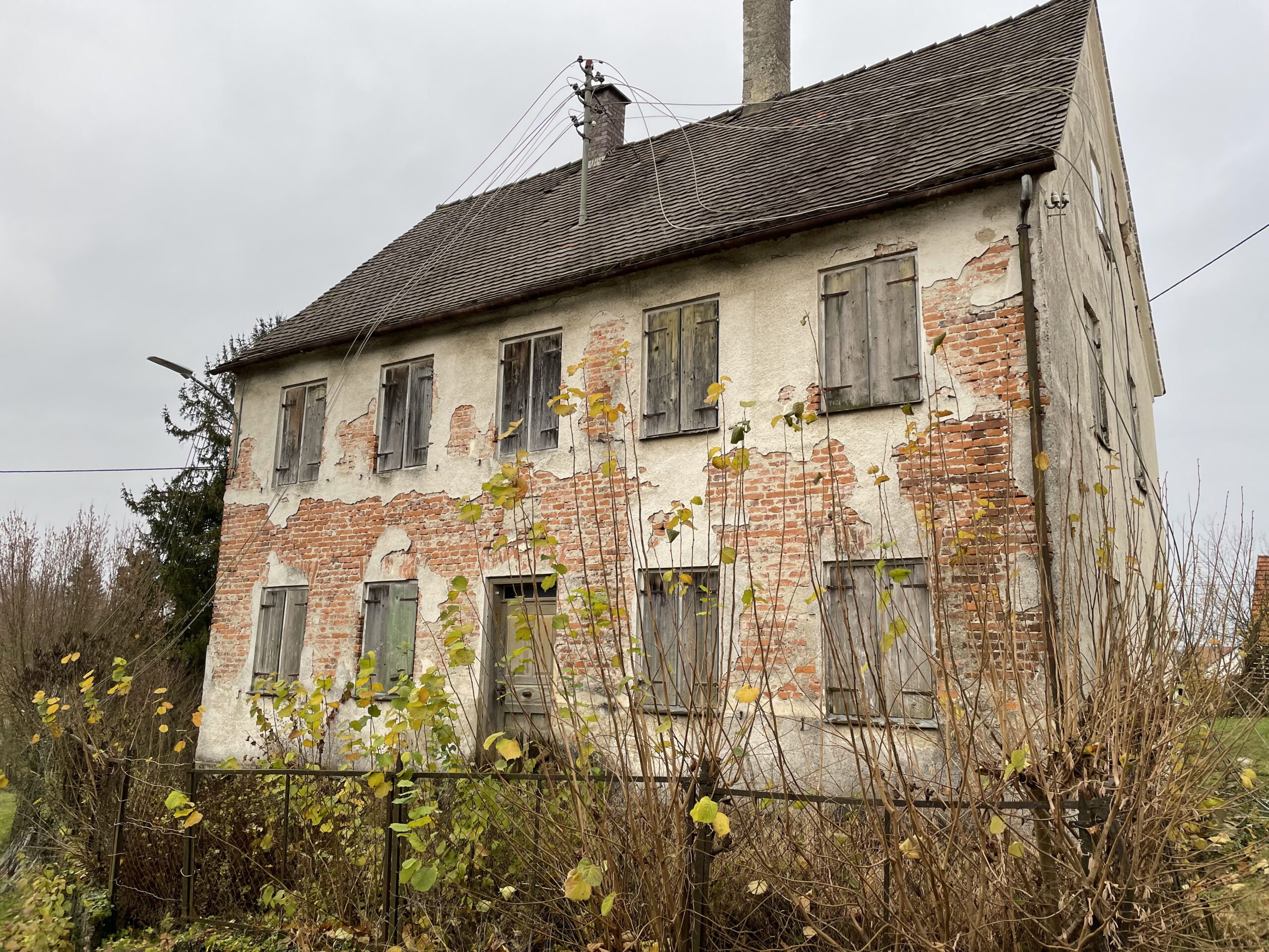 Mehr über den Artikel erfahren Translozierung Schulhaus Remshart
